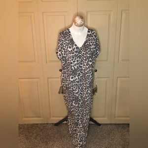 Women’s 1X maxi/nightgown leopard print